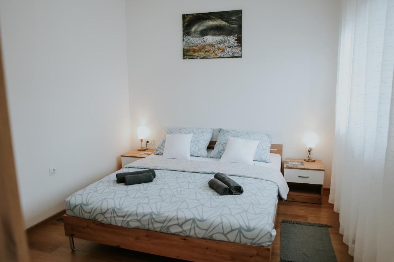 Apartman Nikola Gospic Bagian luar foto