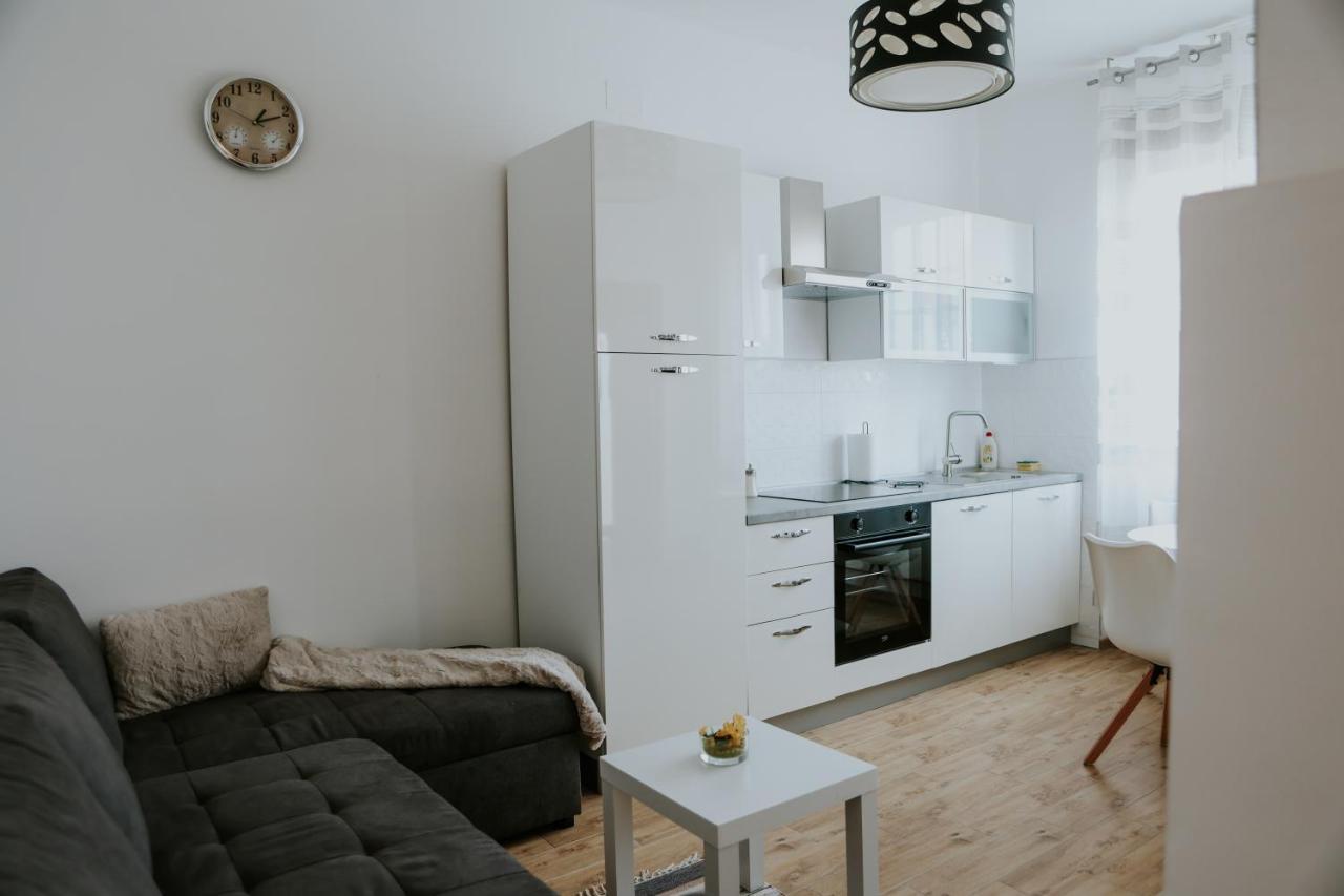 Apartman Nikola Gospic Bagian luar foto