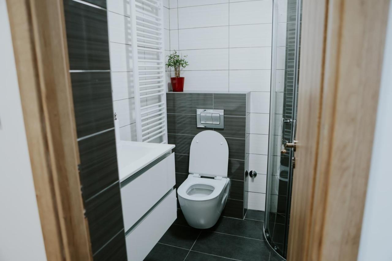 Apartman Nikola Gospic Bagian luar foto