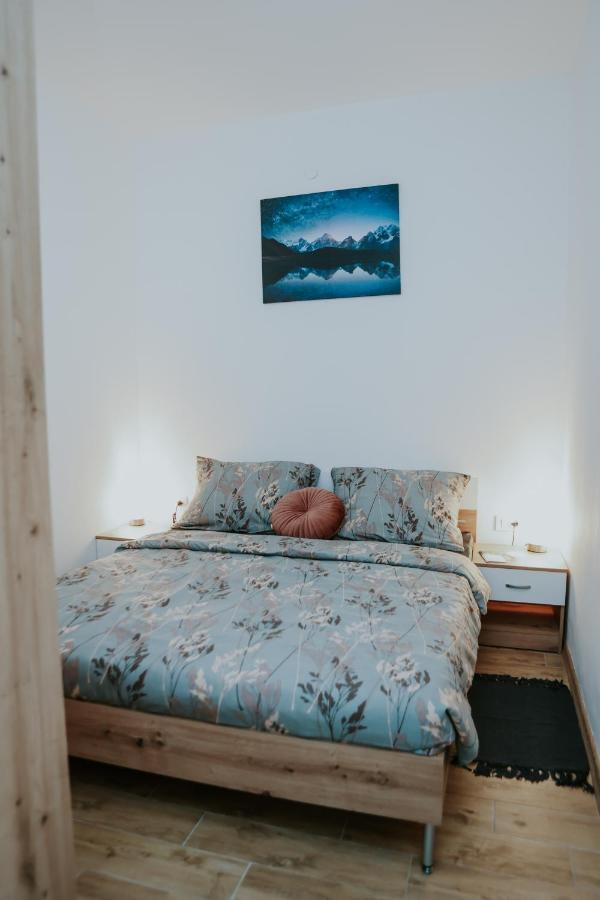 Apartman Nikola Gospic Bagian luar foto