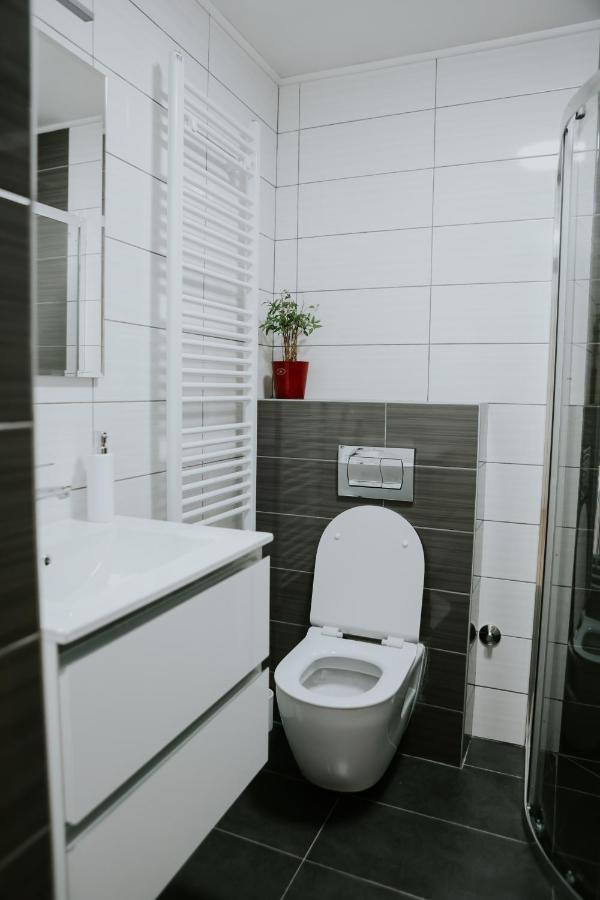 Apartman Nikola Gospic Bagian luar foto